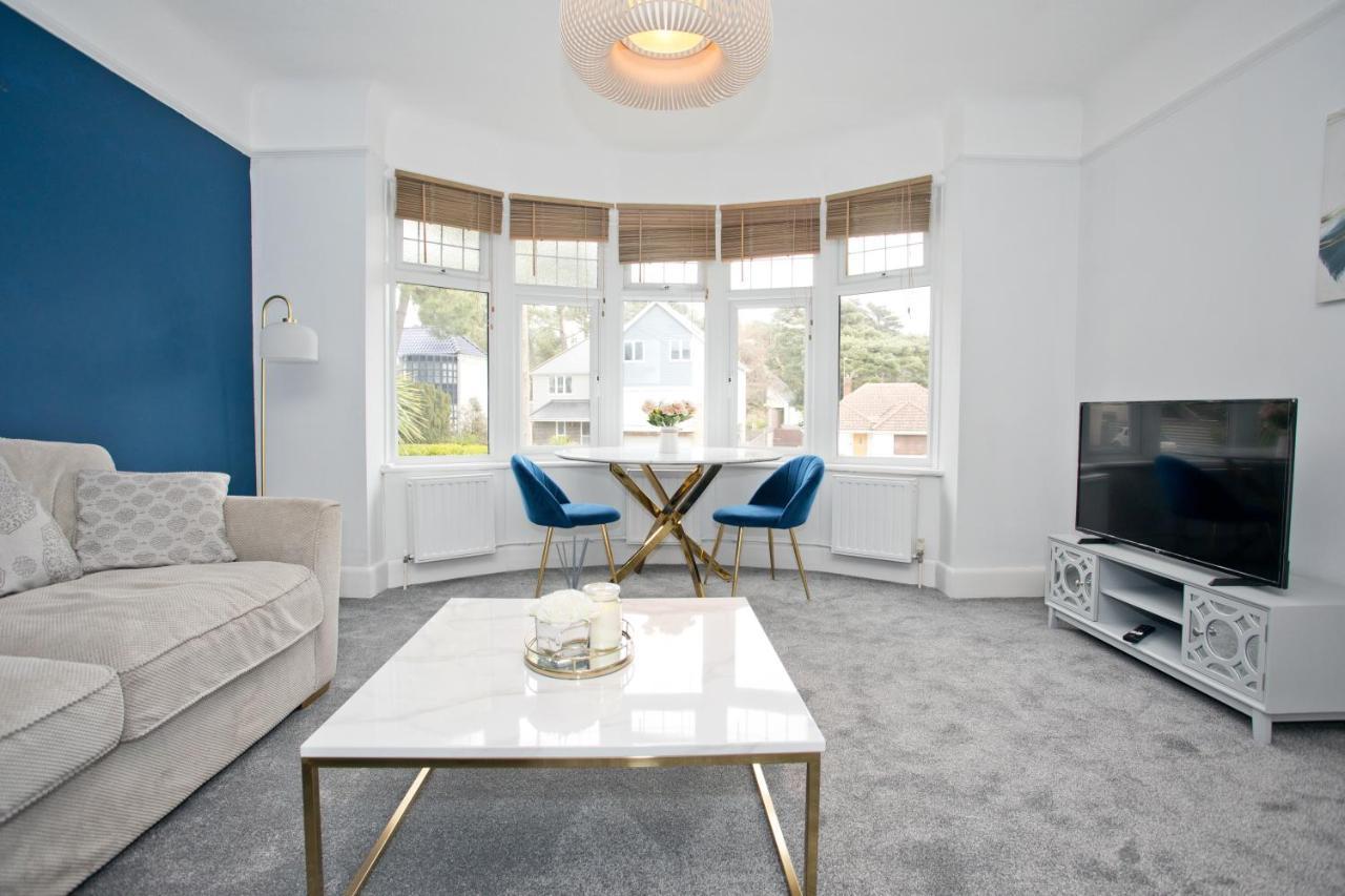 Beach Apartment In Sandbanks Poole Ngoại thất bức ảnh