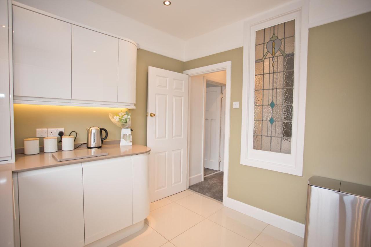 Beach Apartment In Sandbanks Poole Ngoại thất bức ảnh